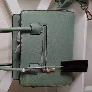 La Terre Green Purse